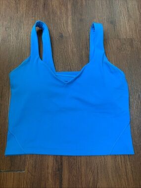 lululemon athletica Bright Blue Croped Tank top sz XS EUC